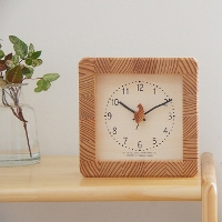 KICORI 小さな森の時計（木製 とけい ウッドクロック 新築祝い 壁掛け時計 置き時計 ギフト インテリア 日本製 国産） 児童館