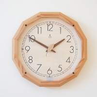 森の電波時計（大）信州　手作り木の時計　シンプル 新築祝いや、プレゼントにもどうぞ。　